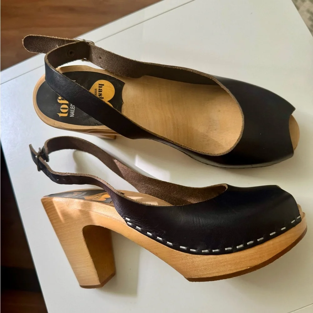 Swedish Hasbeens Blue Leather Peep-Toe Clogs - Picture 2 of 4